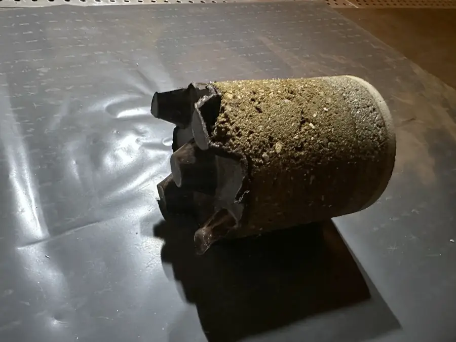Core barrel after the cut