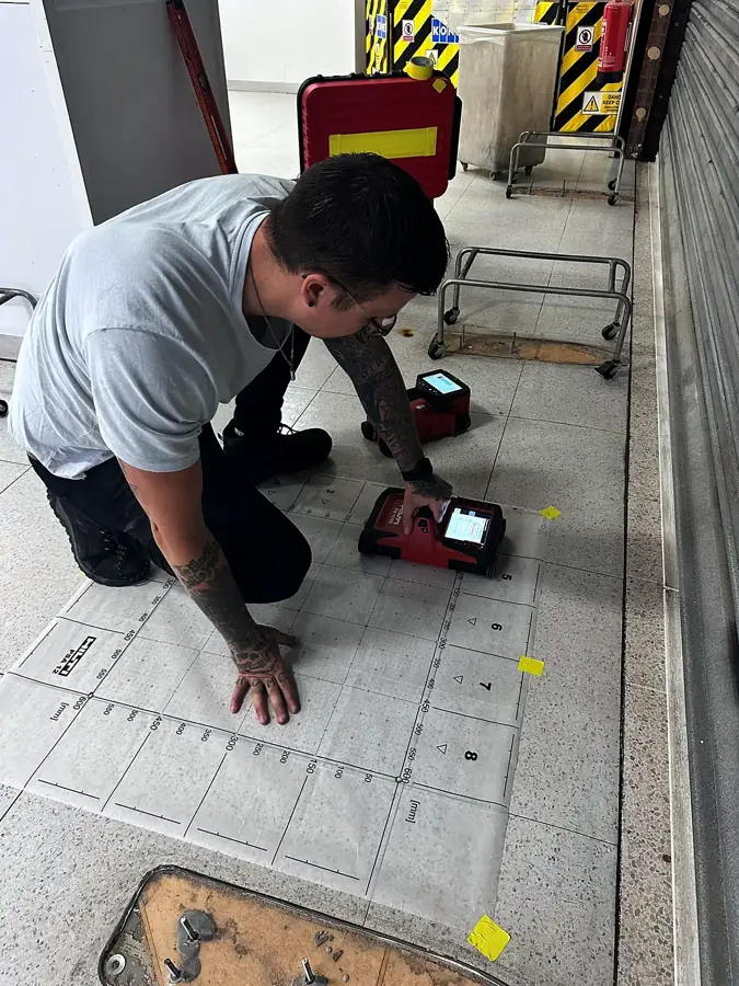 Scanning the floor at the shaft